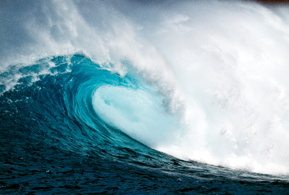 huge ocean waves during storms videos