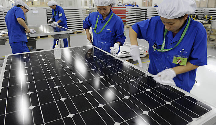 china solar workers