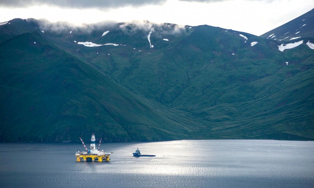 polar-pioneer-arctic-drilling-shell1